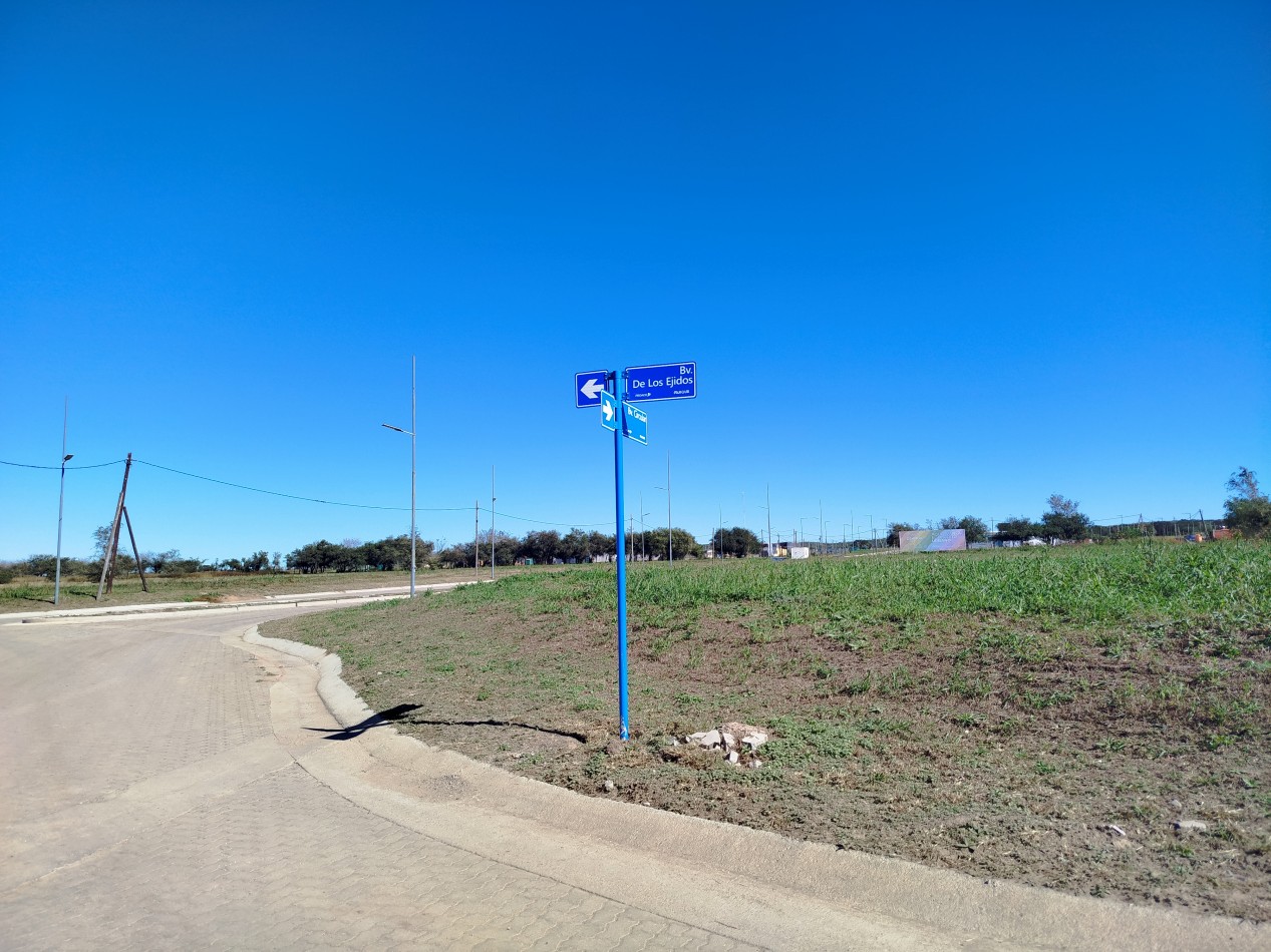 LOTE RESIDENCIAL EN VENTA 300m2 - DOCTA MALAGUEÑO