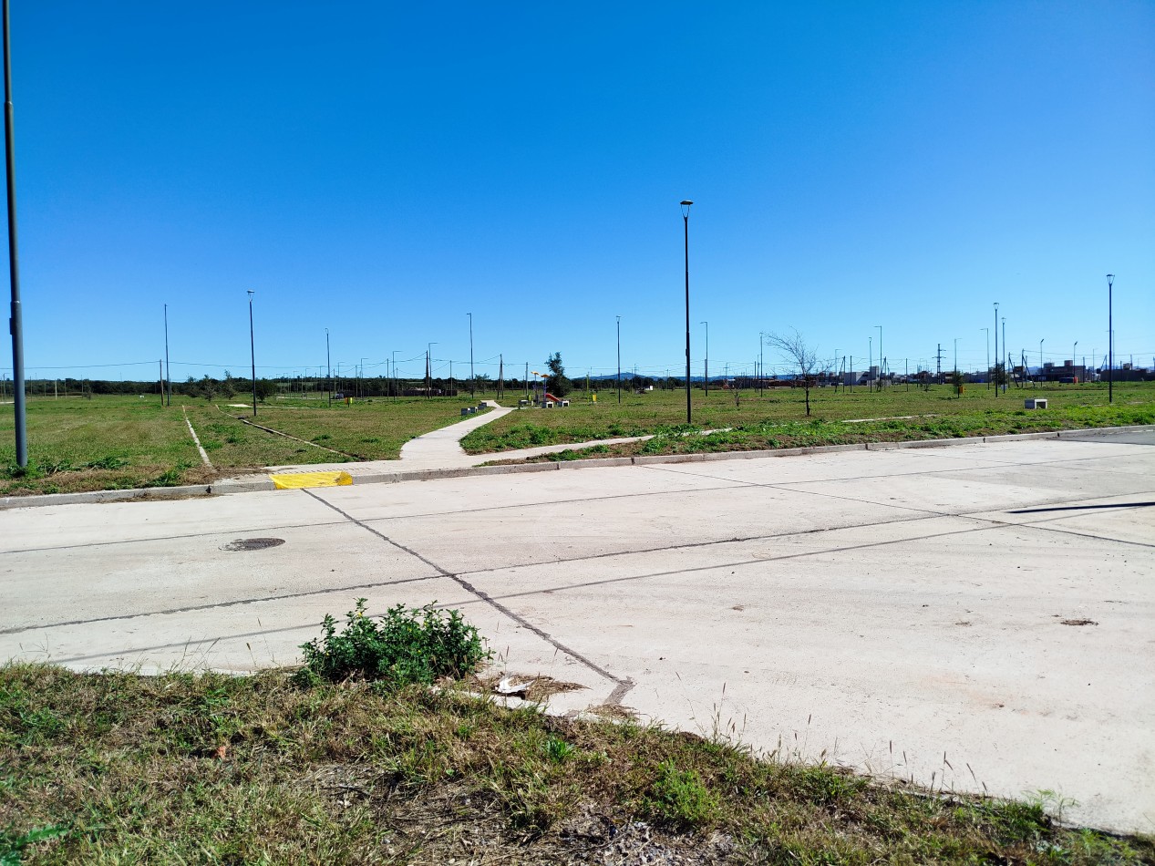 LOTE RESIDENCIAL EN VENTA 360m2 - DOCTA PARQUE
